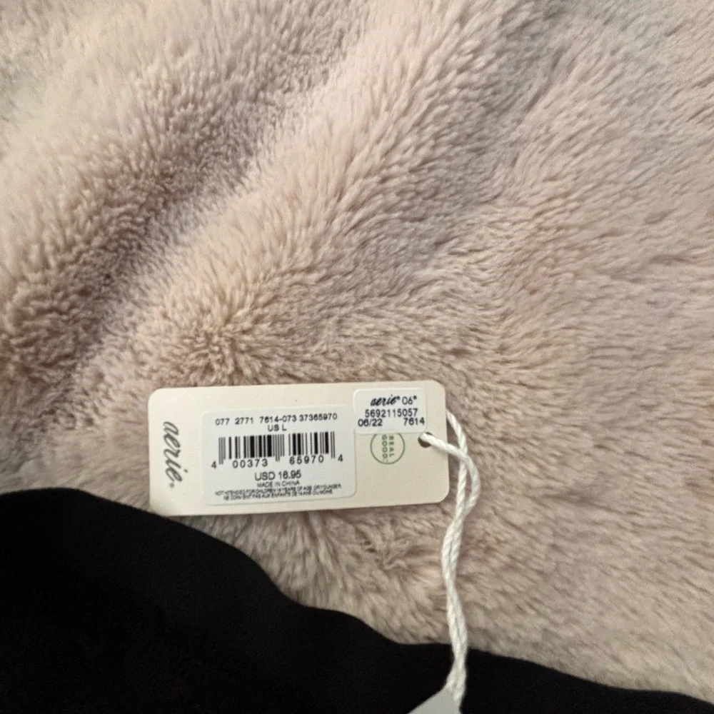 Aerie bike shorts - Picture 5 of 7